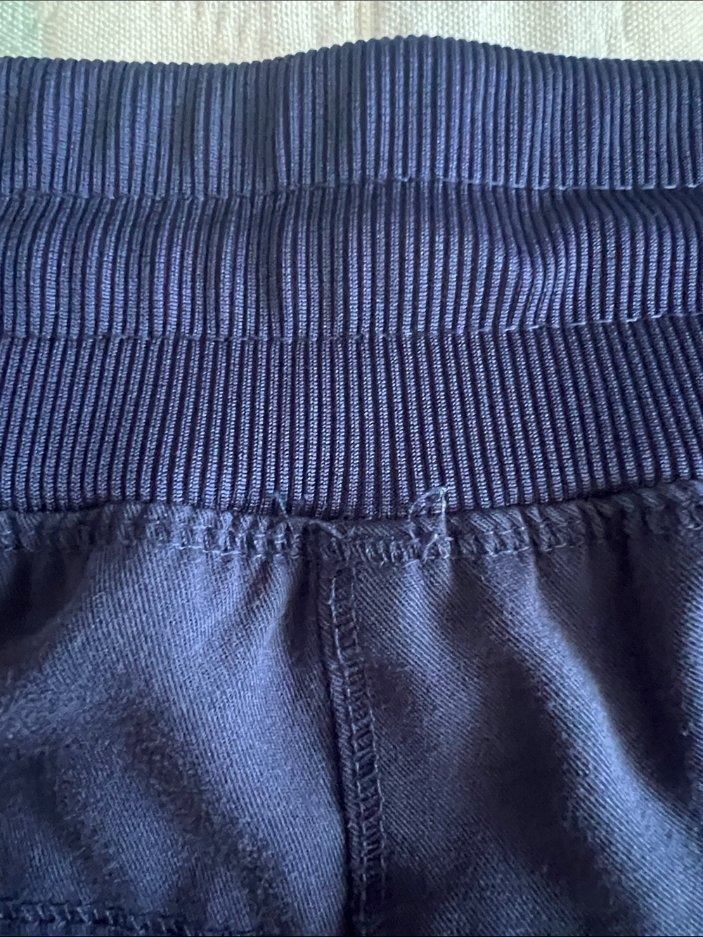 Grey's Anatomy Women’s Navy Blue Jogger Scrubs with Drawstring - Picture 5 of 8